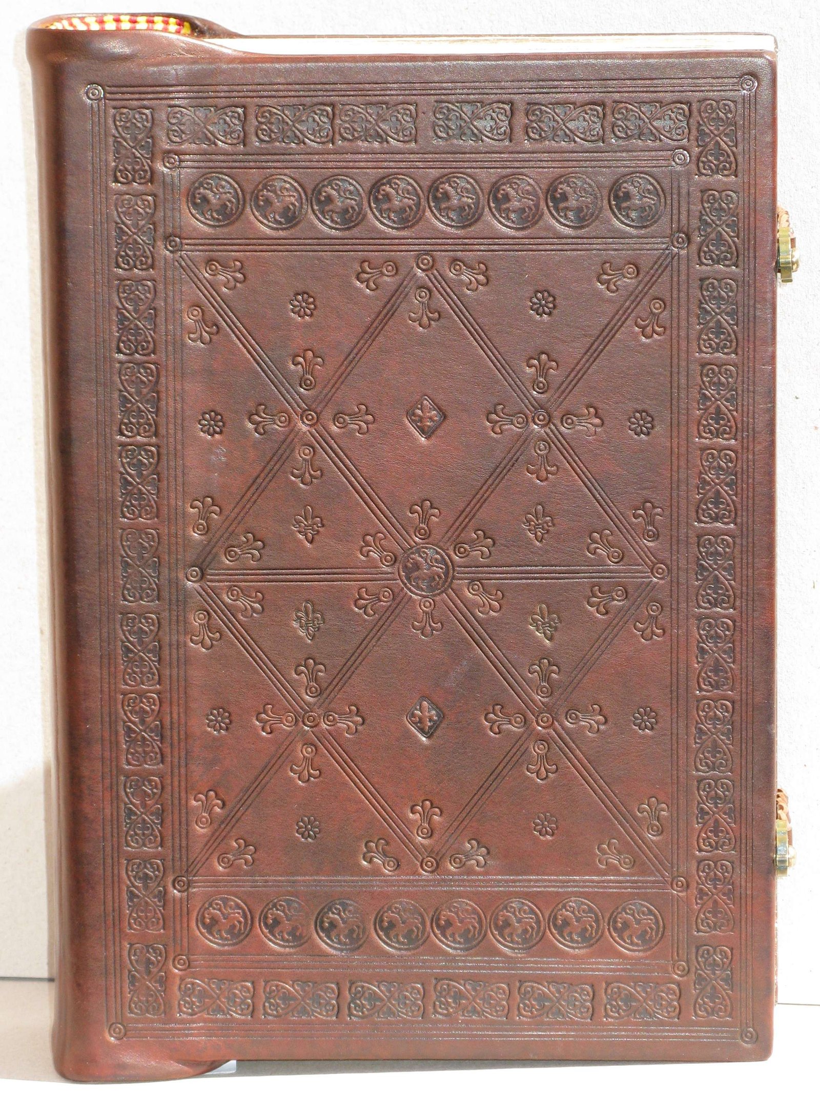 Византијски повез, предња корица, Београдско четворојеванђеље, 1552.